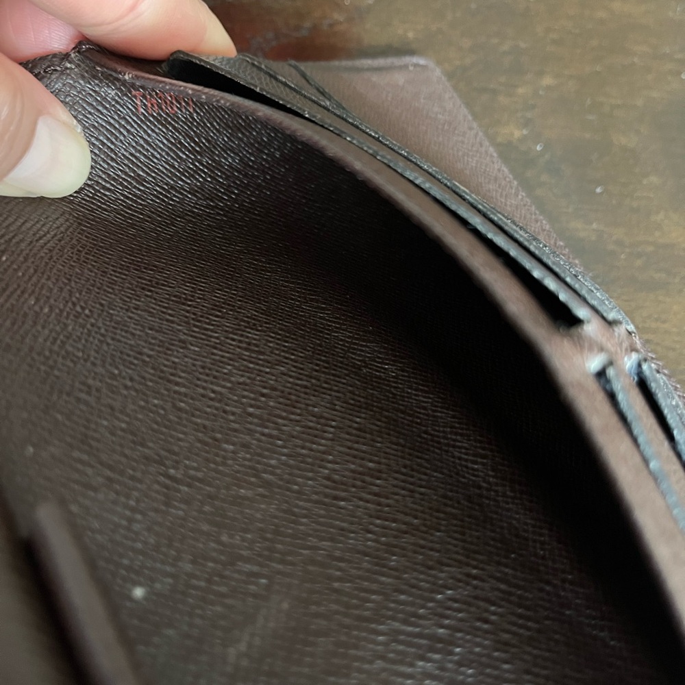 Damier - Picture 3 of 8